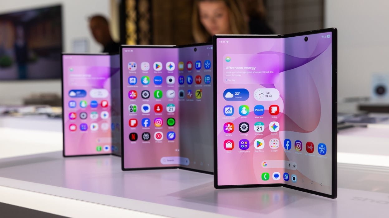 Samsung foldables